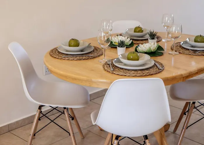 Sunnyvillas 2br Mythical Swimming Pool Bf03 *